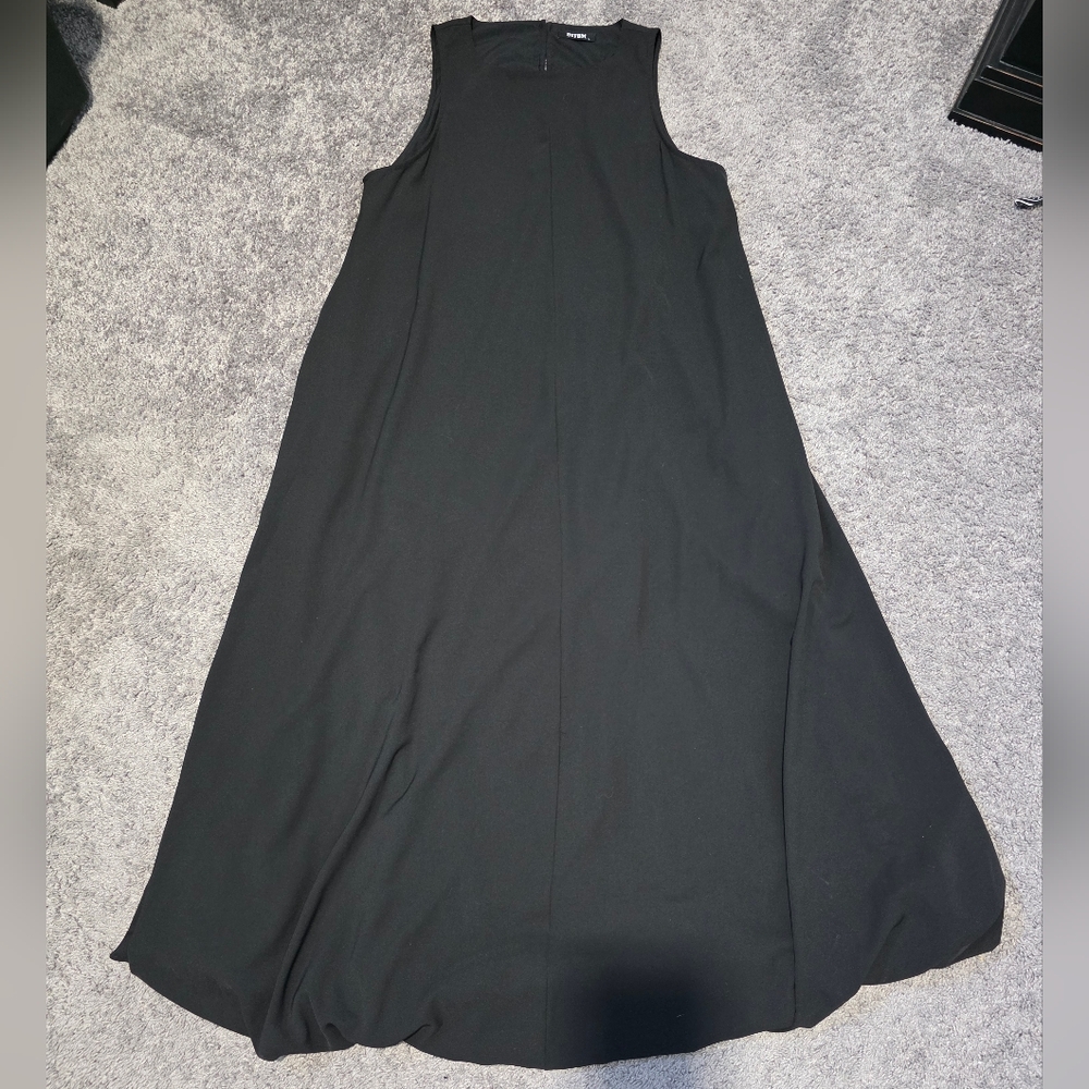 Chic Black Maxi Dress